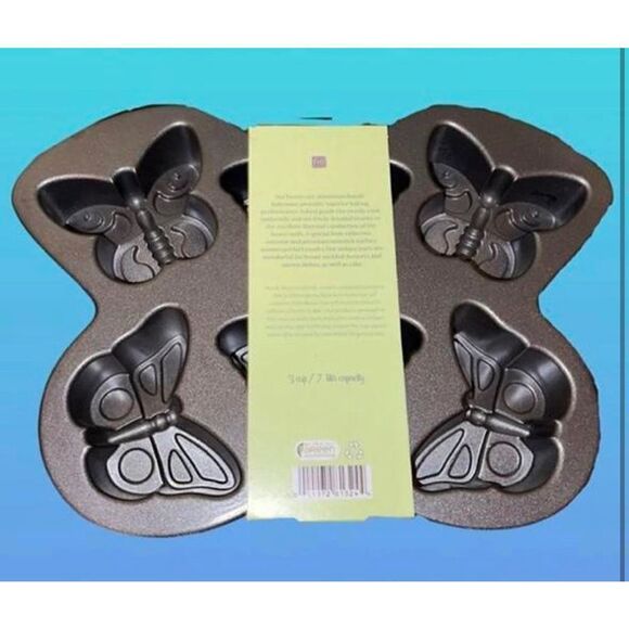 🎁 NIP Nordic Ware Spring/Summer Butterfly Cakelet Pan 7 cup - Picture 2 of 4